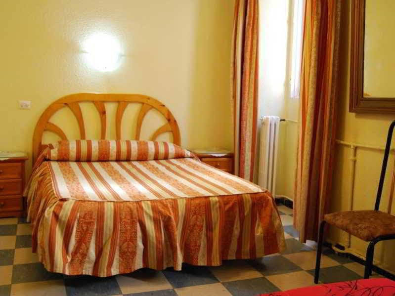 La Perla Asturiana Pensión 2*